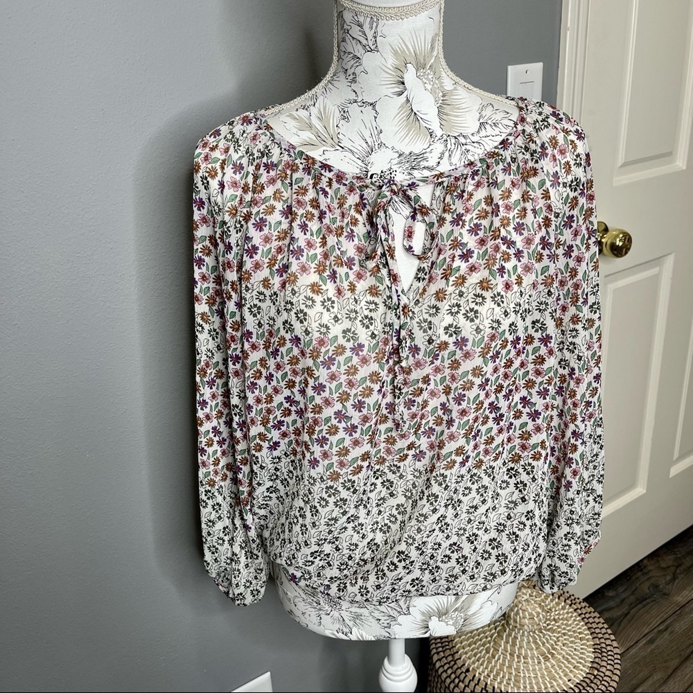 Love Stitch Floral Cropped Lightweight Boho Top Blouse Size Medium Multicolor